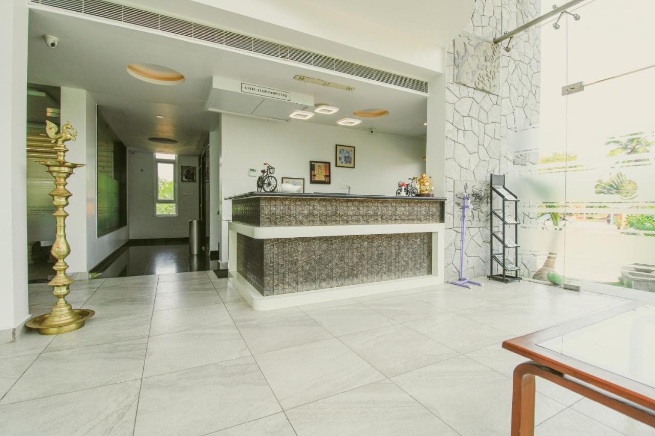 White Pearl Residency Otel Pondicherry Dış mekan fotoğraf