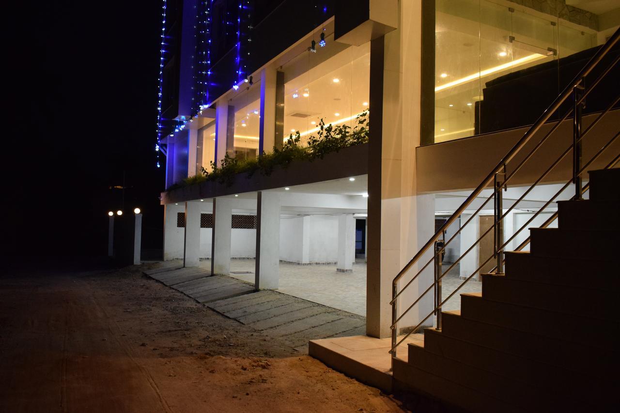 White Pearl Residency Otel Pondicherry Dış mekan fotoğraf